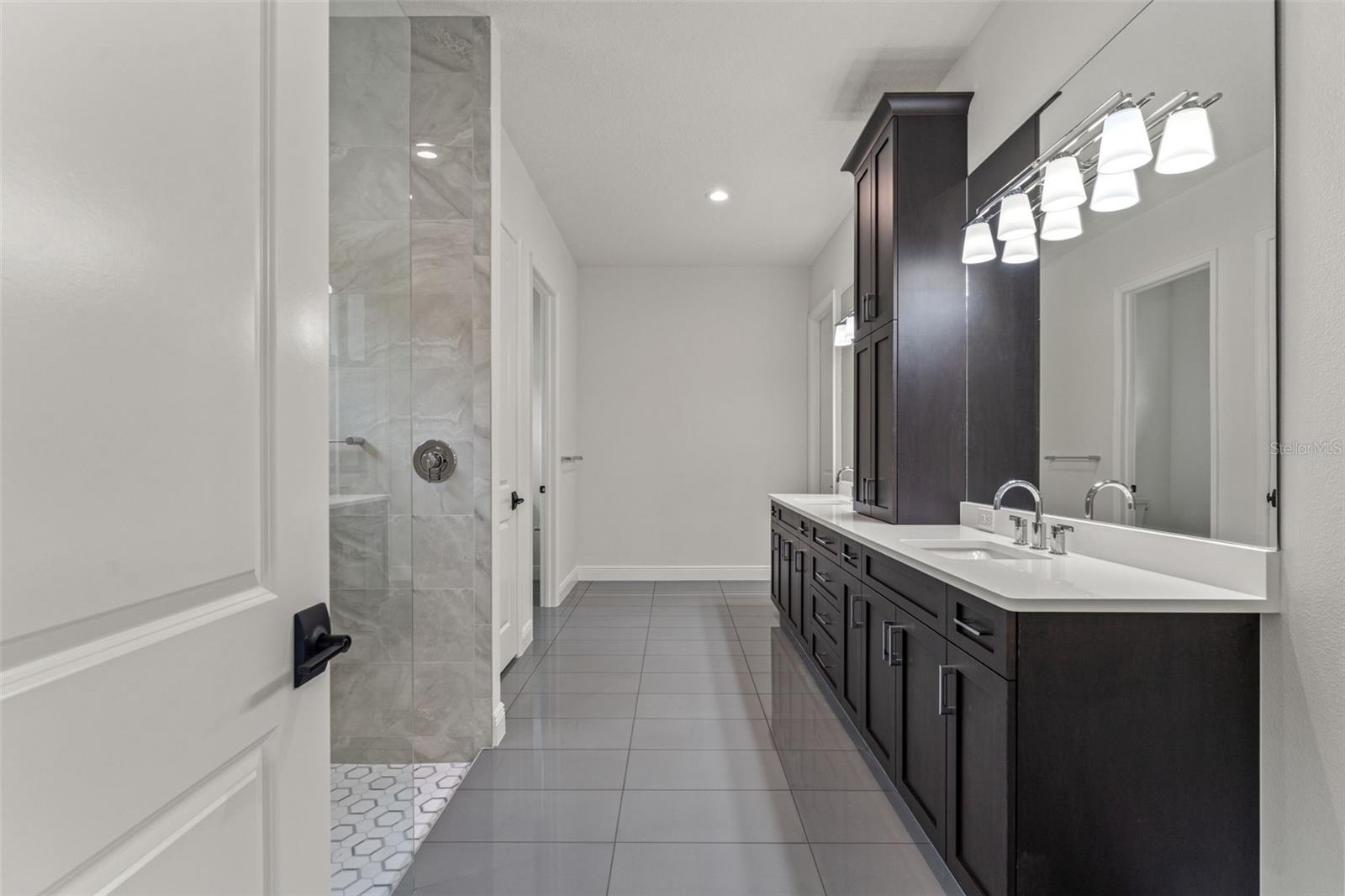 ARIA PHASE III - Residential