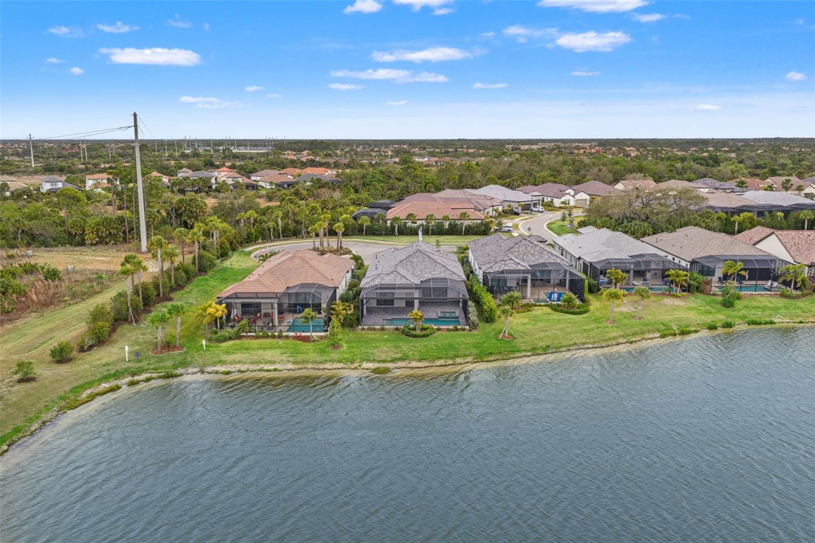 ARIA PHASE III - Residential