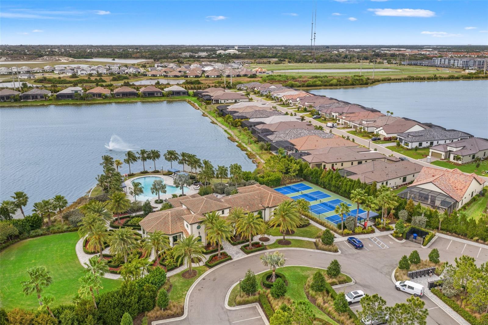 ARIA PHASE III - Residential