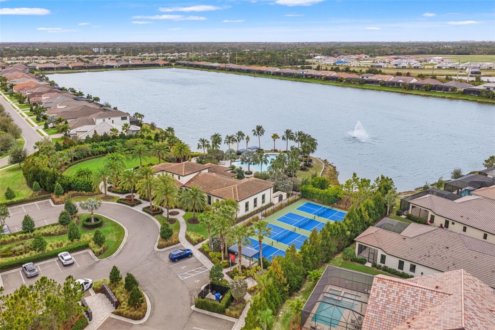 ARIA PHASE III - Residential