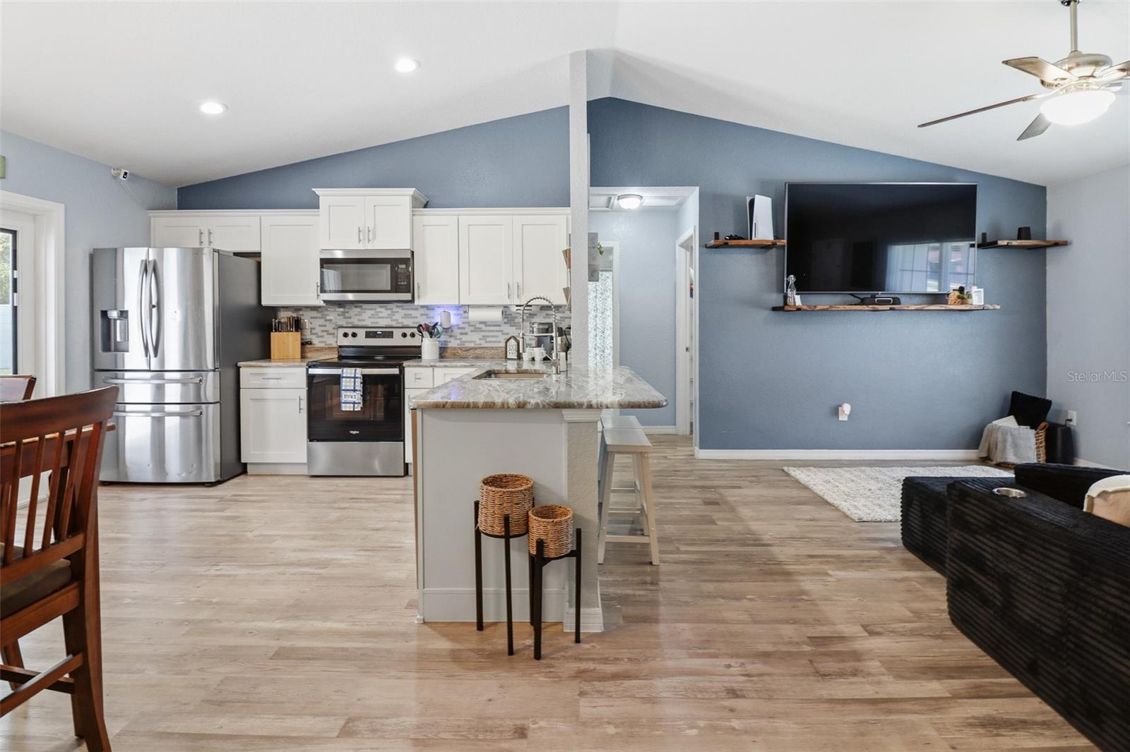 BELLEVIEW RIDGE ESTATE - Residential