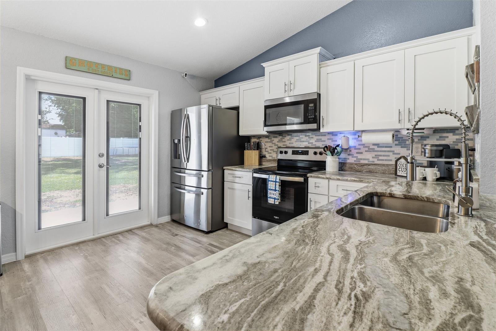 BELLEVIEW RIDGE ESTATE - Residential