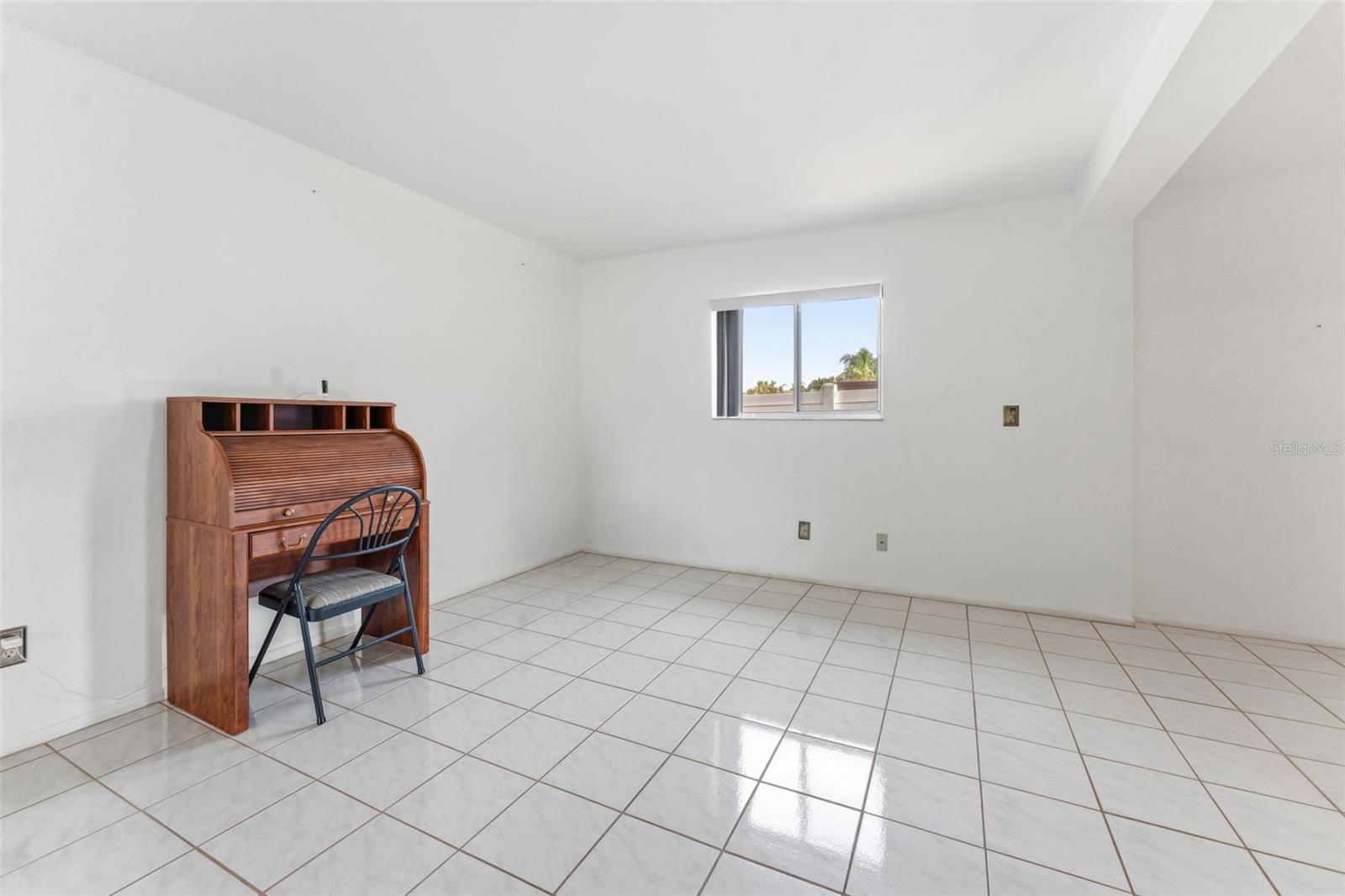 HARBOR PALMS UNIT ELEVEN - Residential