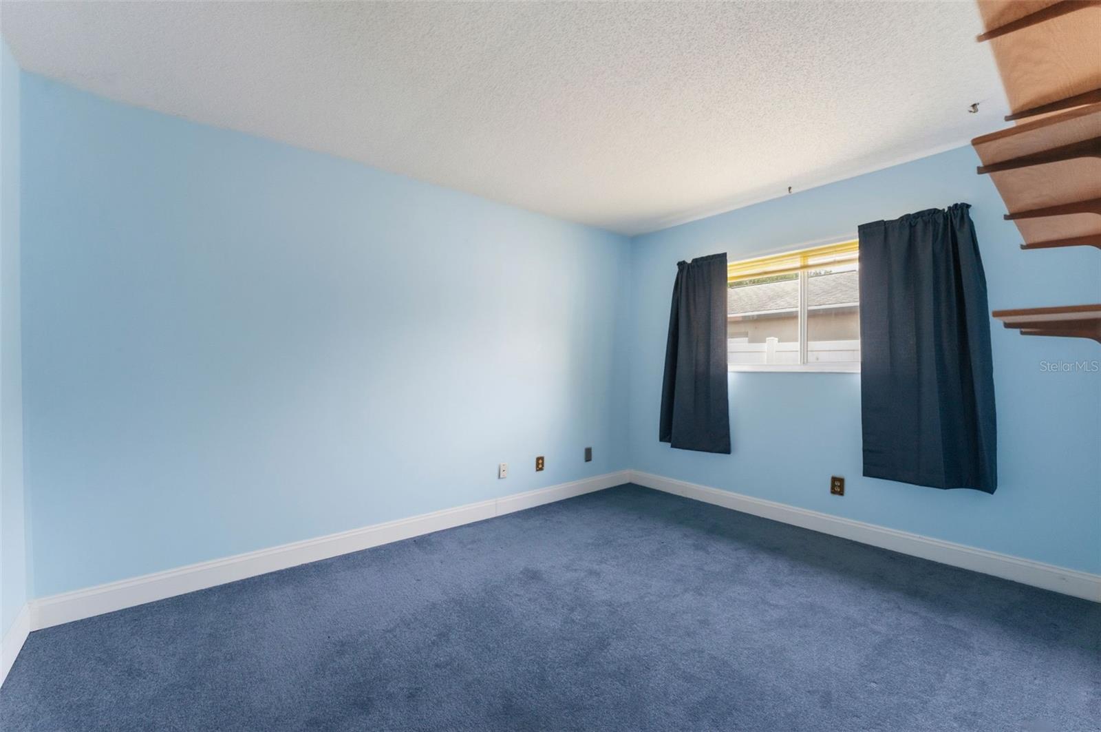 HARBOR PALMS UNIT ELEVEN - Residential