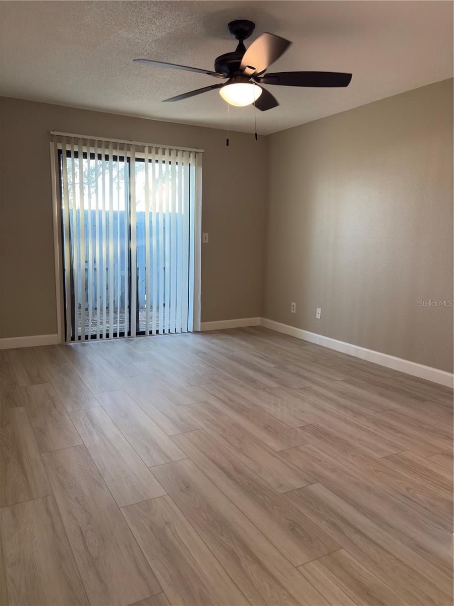 BELLE OAK VILLAS - Residential