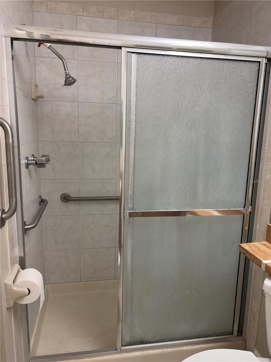 BELLE OAK VILLAS - Residential