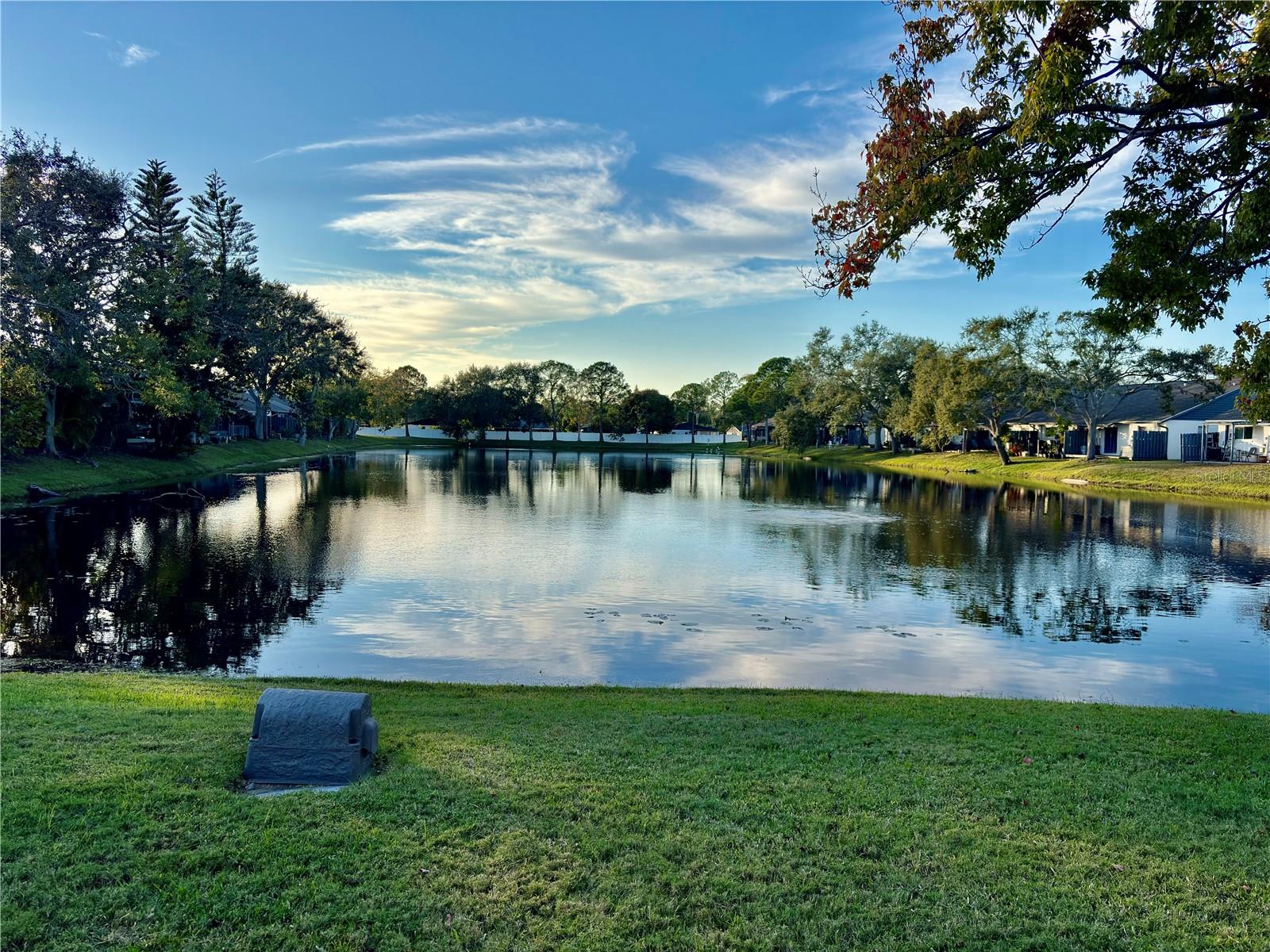 BELLE OAK VILLAS - Residential