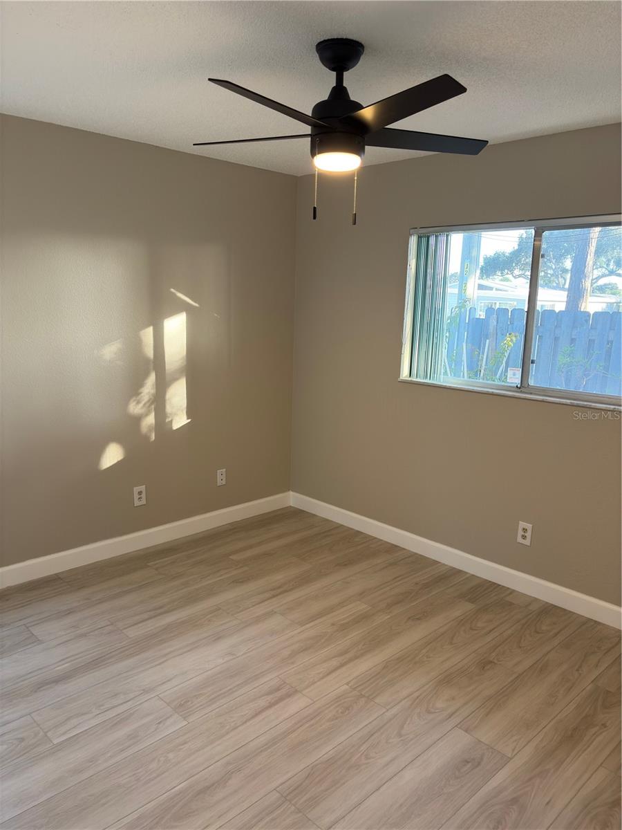 BELLE OAK VILLAS - Residential