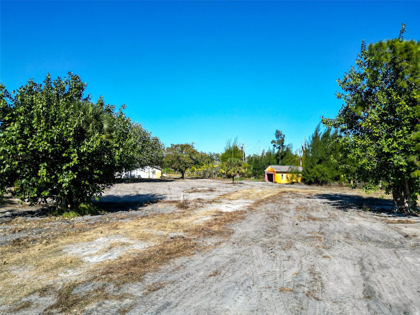 ENGLEWOOD GARDENS - Land