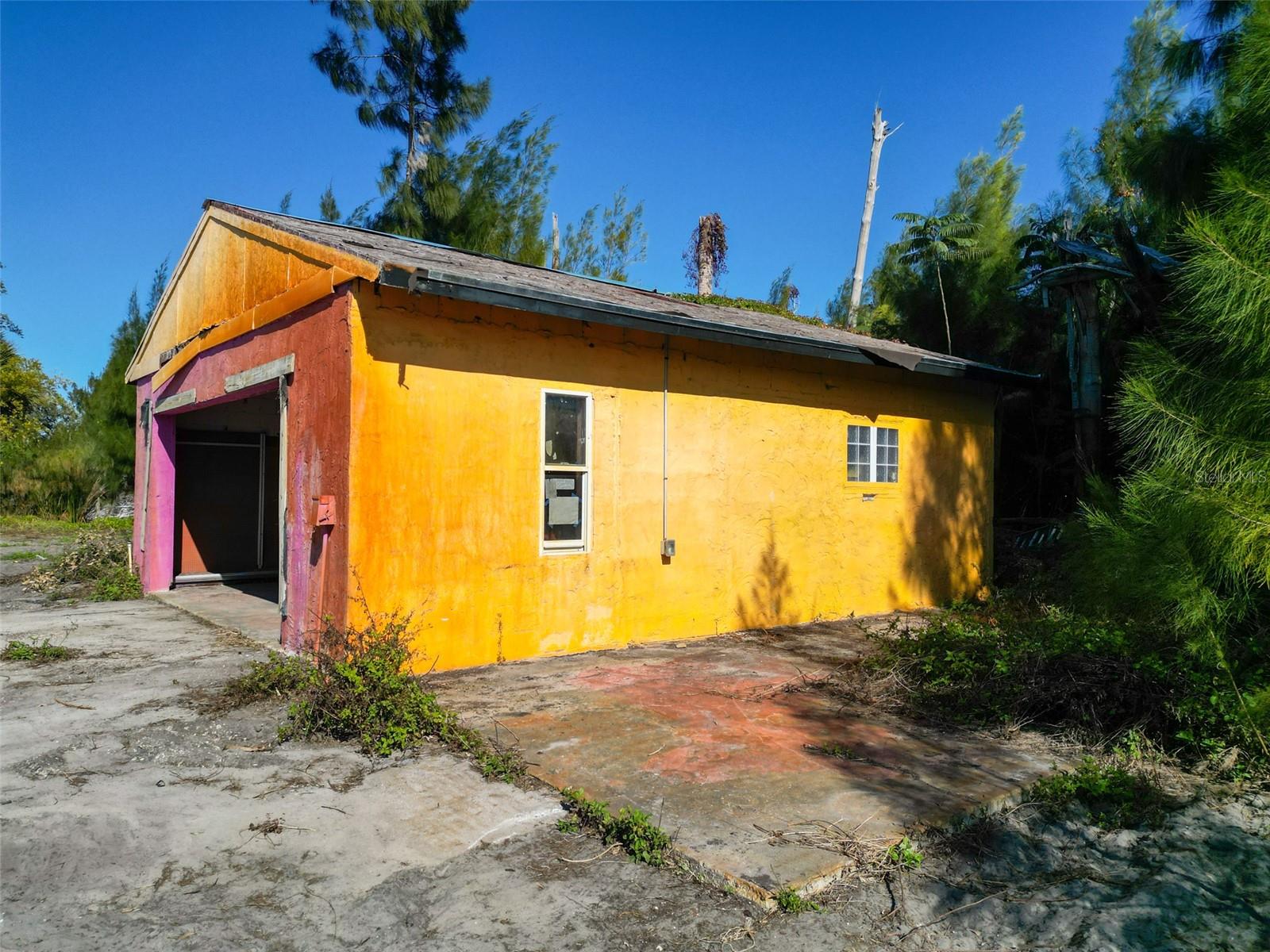 ENGLEWOOD GARDENS - Land