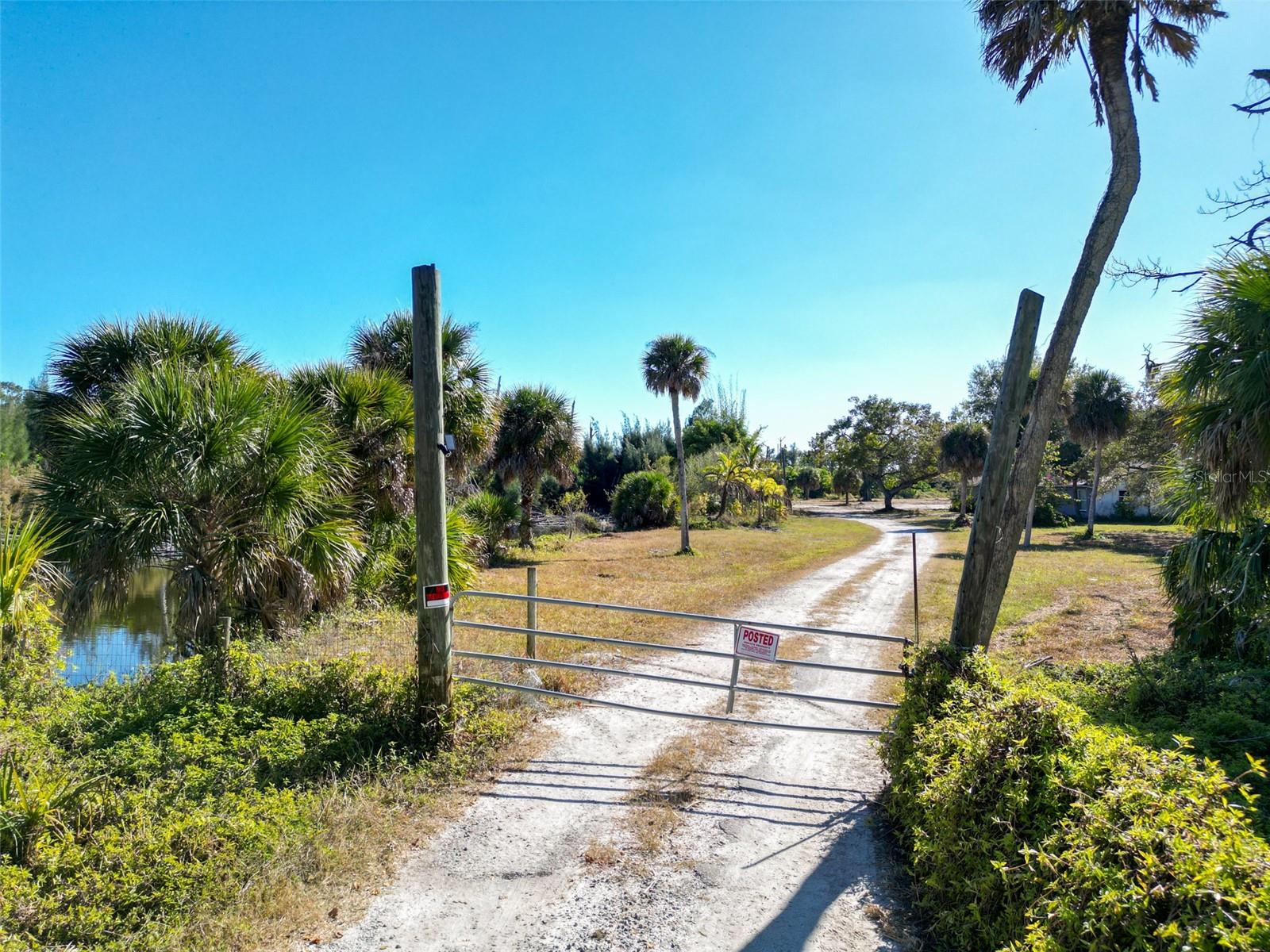 ENGLEWOOD GARDENS - Land