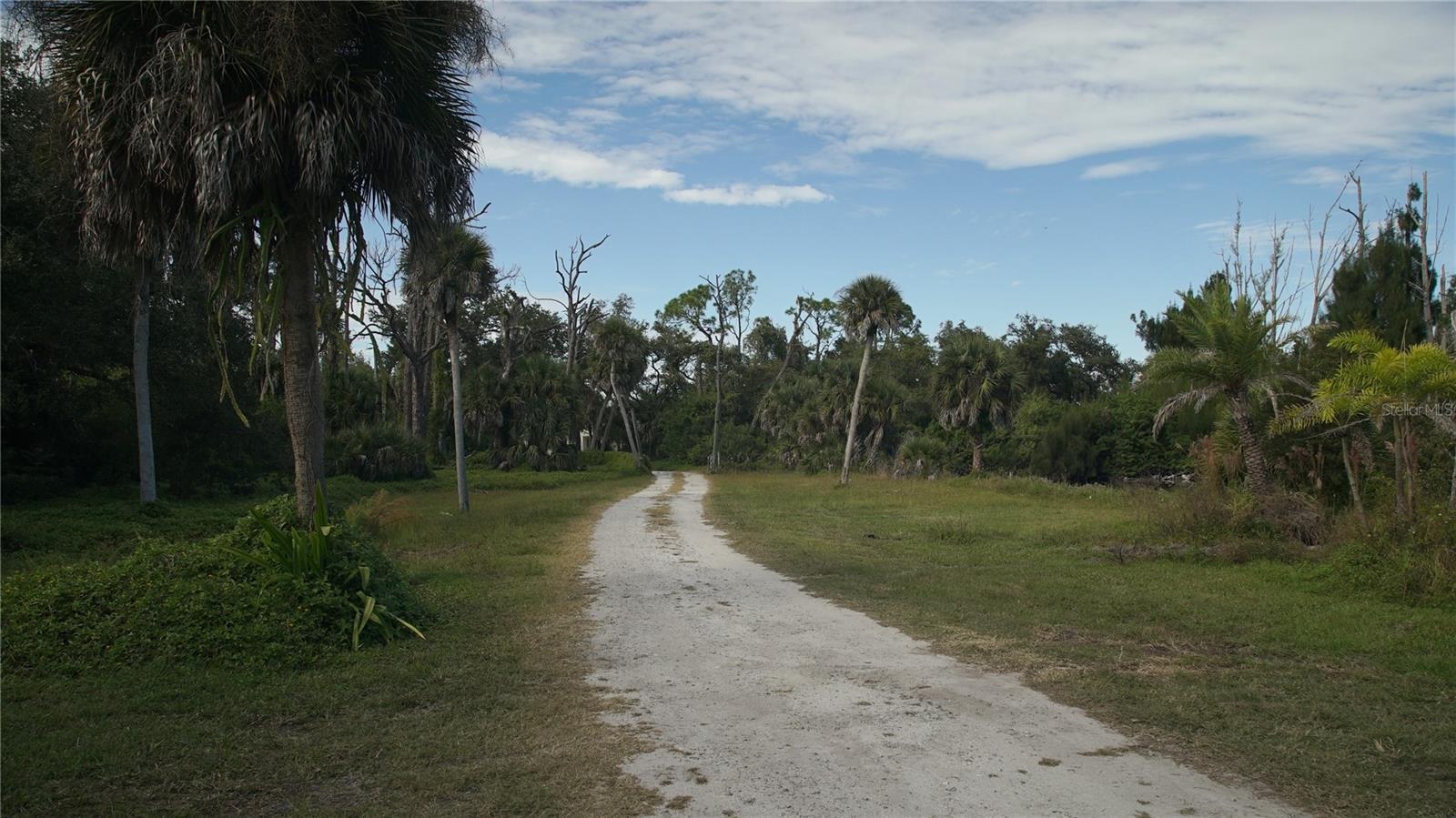 ENGLEWOOD GARDENS - Land