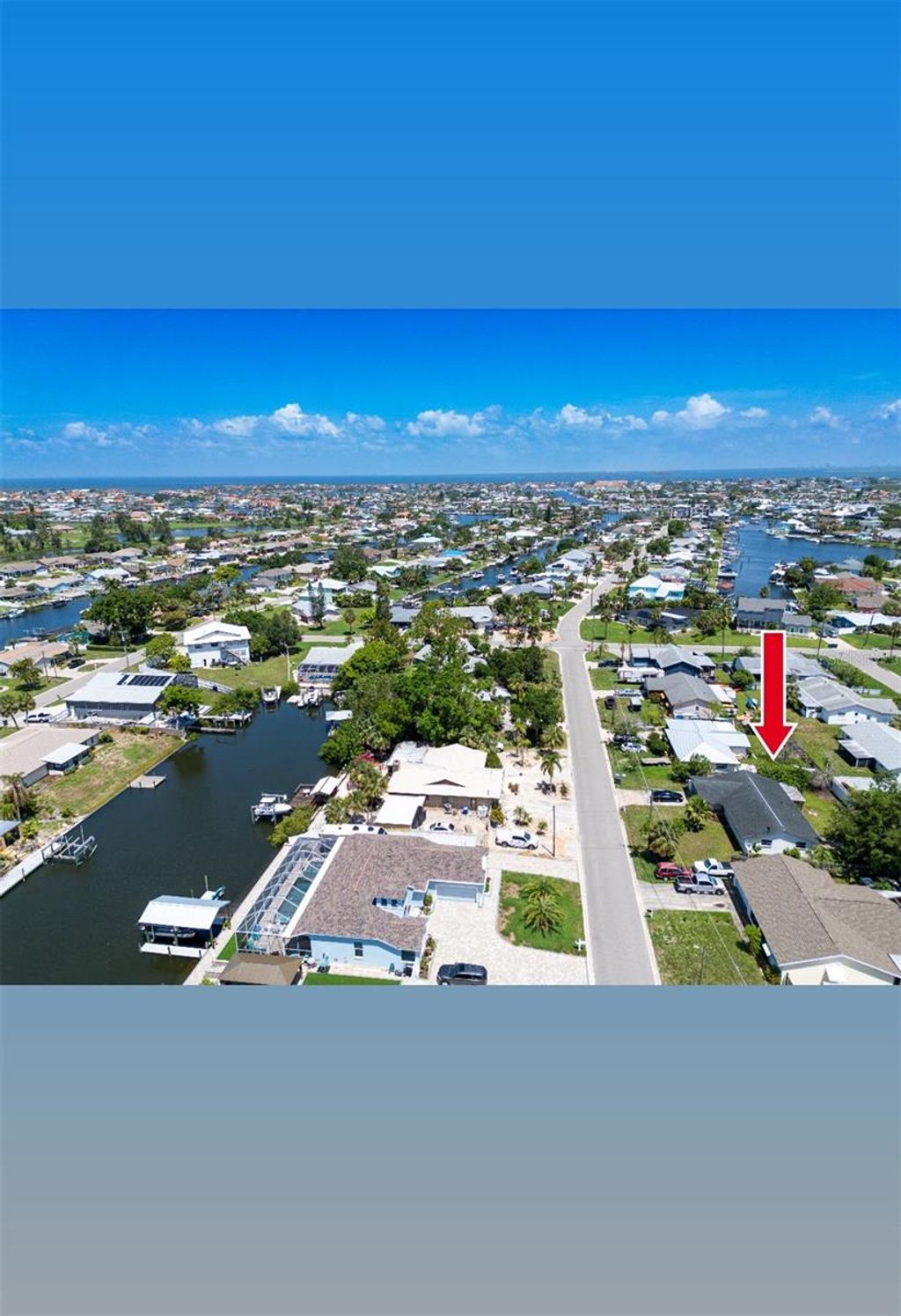 Photo of 621 Gran Kaymen Way, Apollo Beach, FL 33572 (MLS # TB8395827)
