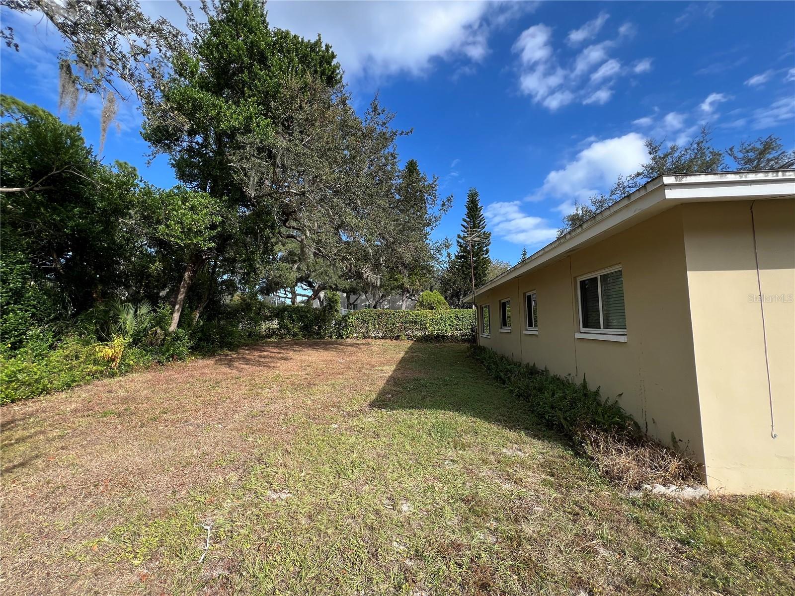 OAK HAVEN ESTATES - Residential