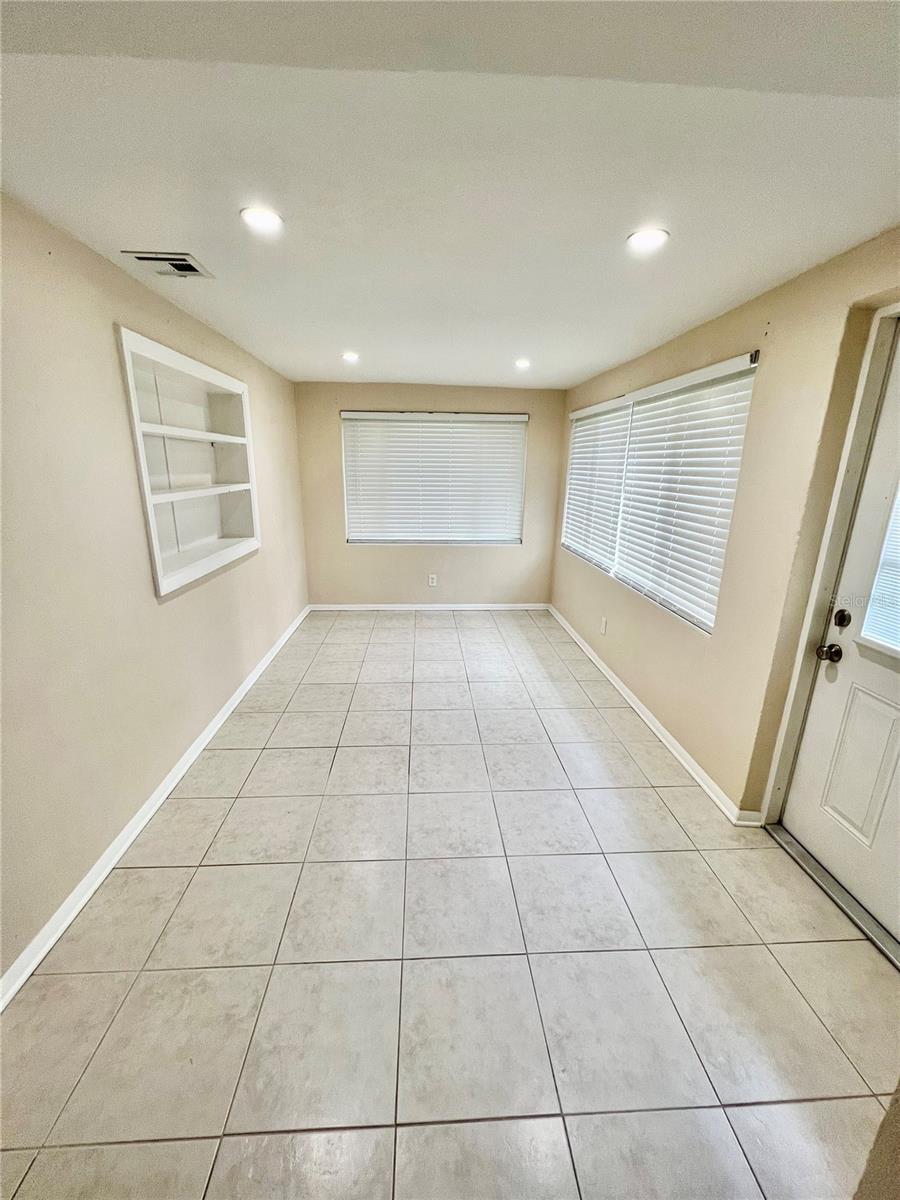 OAK HAVEN ESTATES - Residential