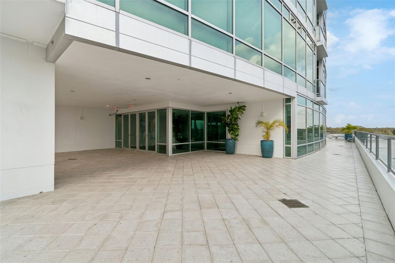 EOLA CONDOS - Residential