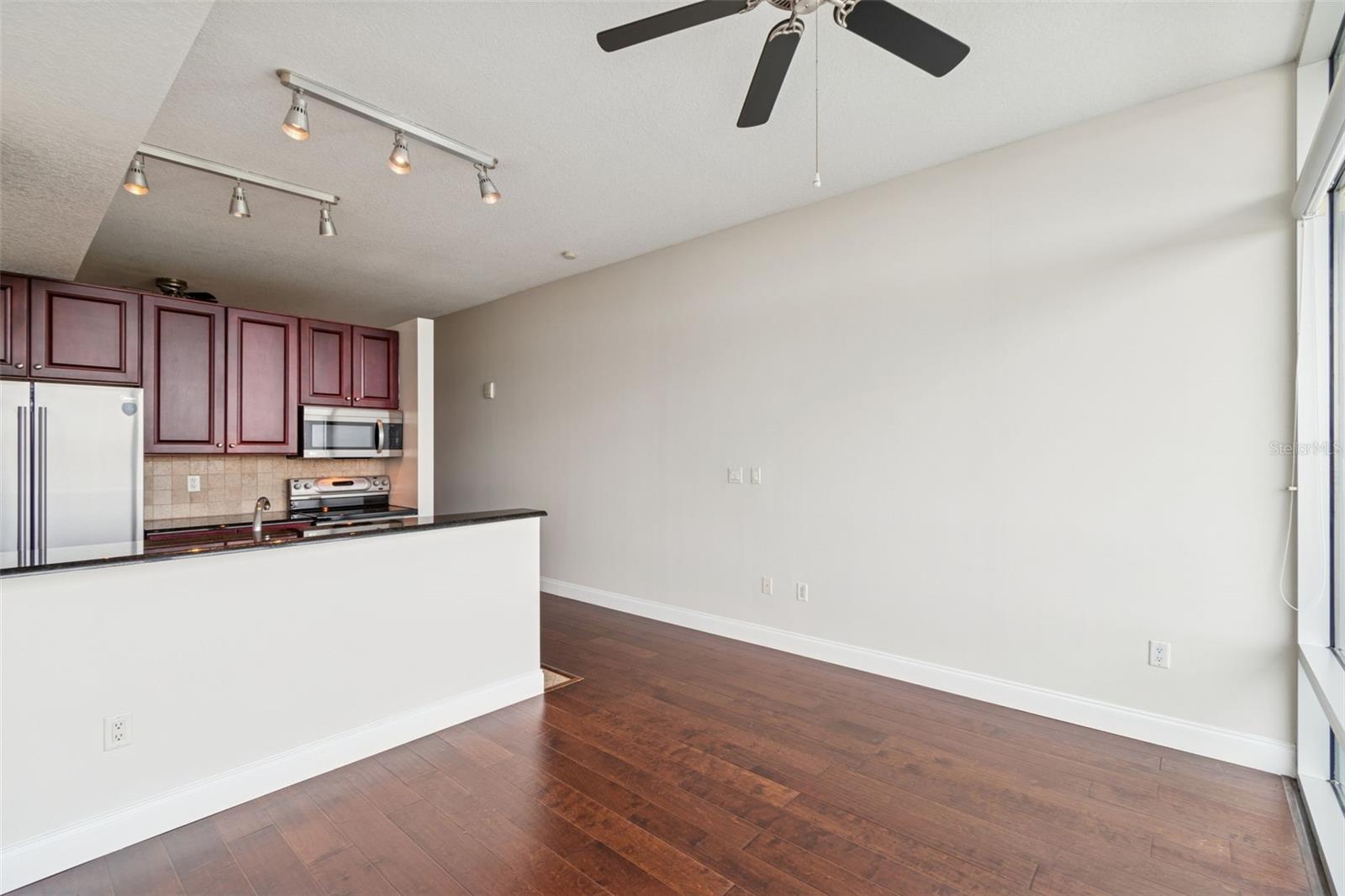 EOLA CONDOS - Residential