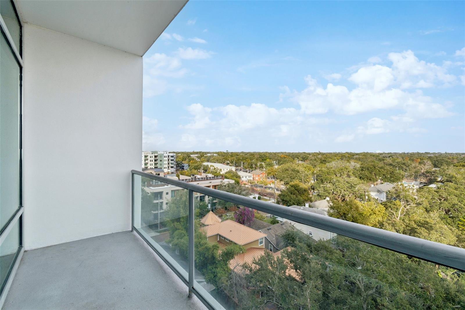 EOLA CONDOS - Residential