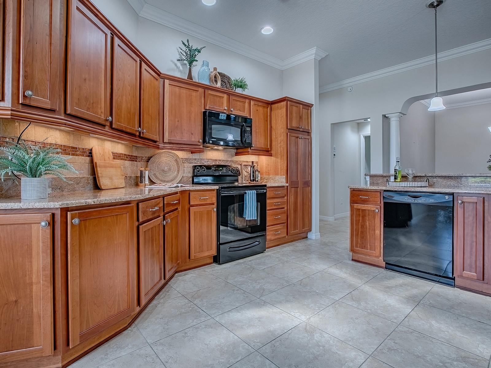 1751 ASHWOOD RUN
