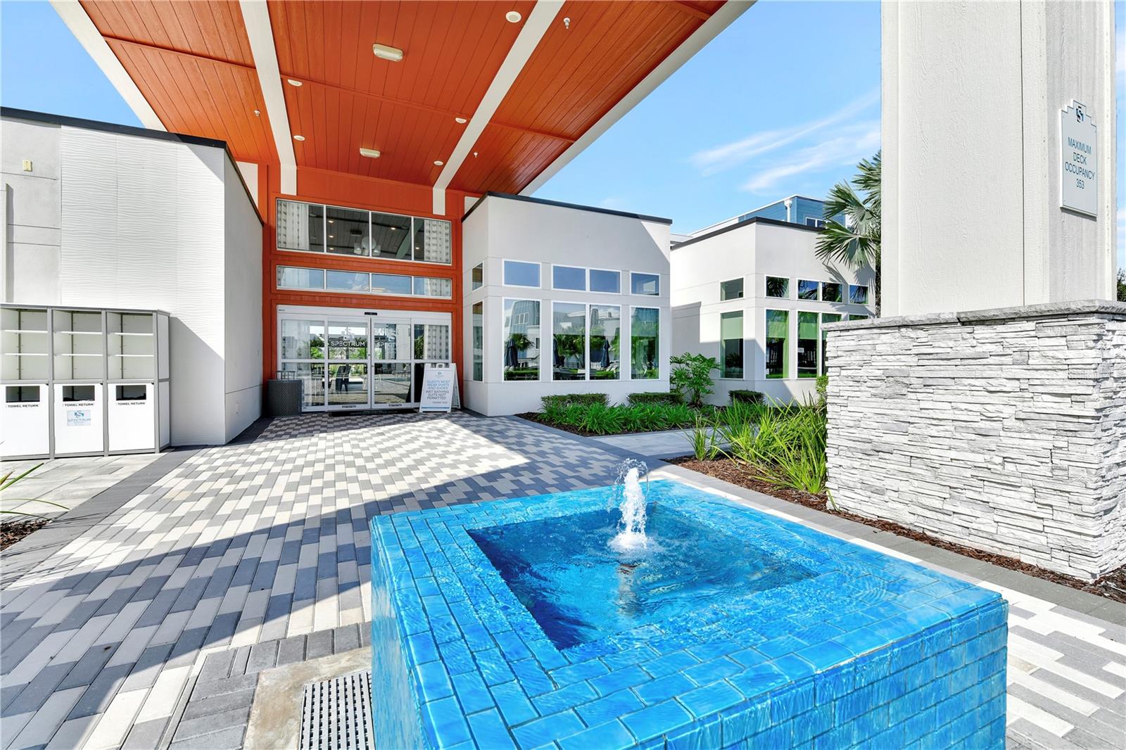 SPECTRUM AT REUNION CONDO PH 7A OR 6391/1578 UNIT - Residential Lease