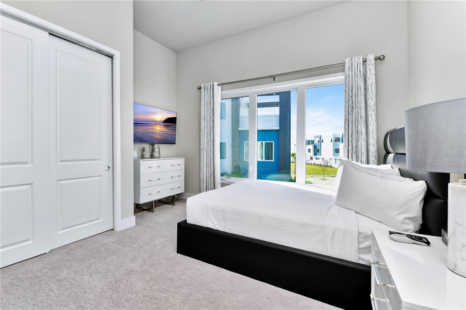 SPECTRUM AT REUNION CONDO PH 7A OR 6391/1578 UNIT - Residential Lease
