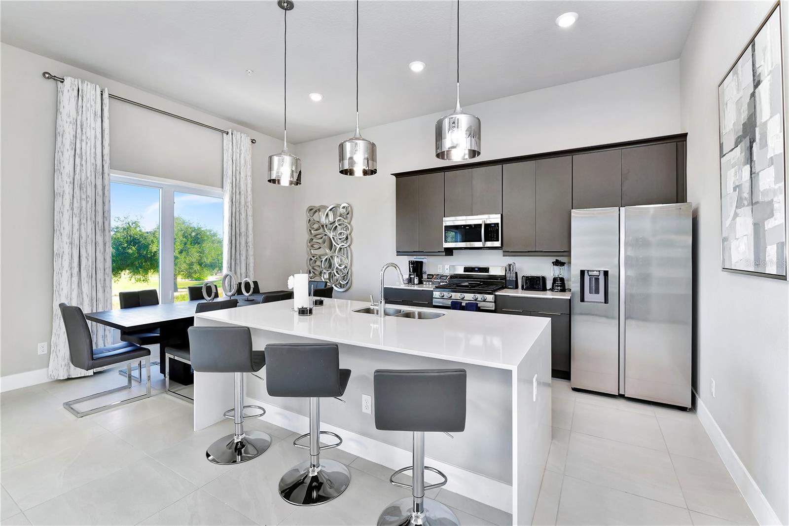 SPECTRUM AT REUNION CONDO PH 7A OR 6391/1578 UNIT - Residential Lease