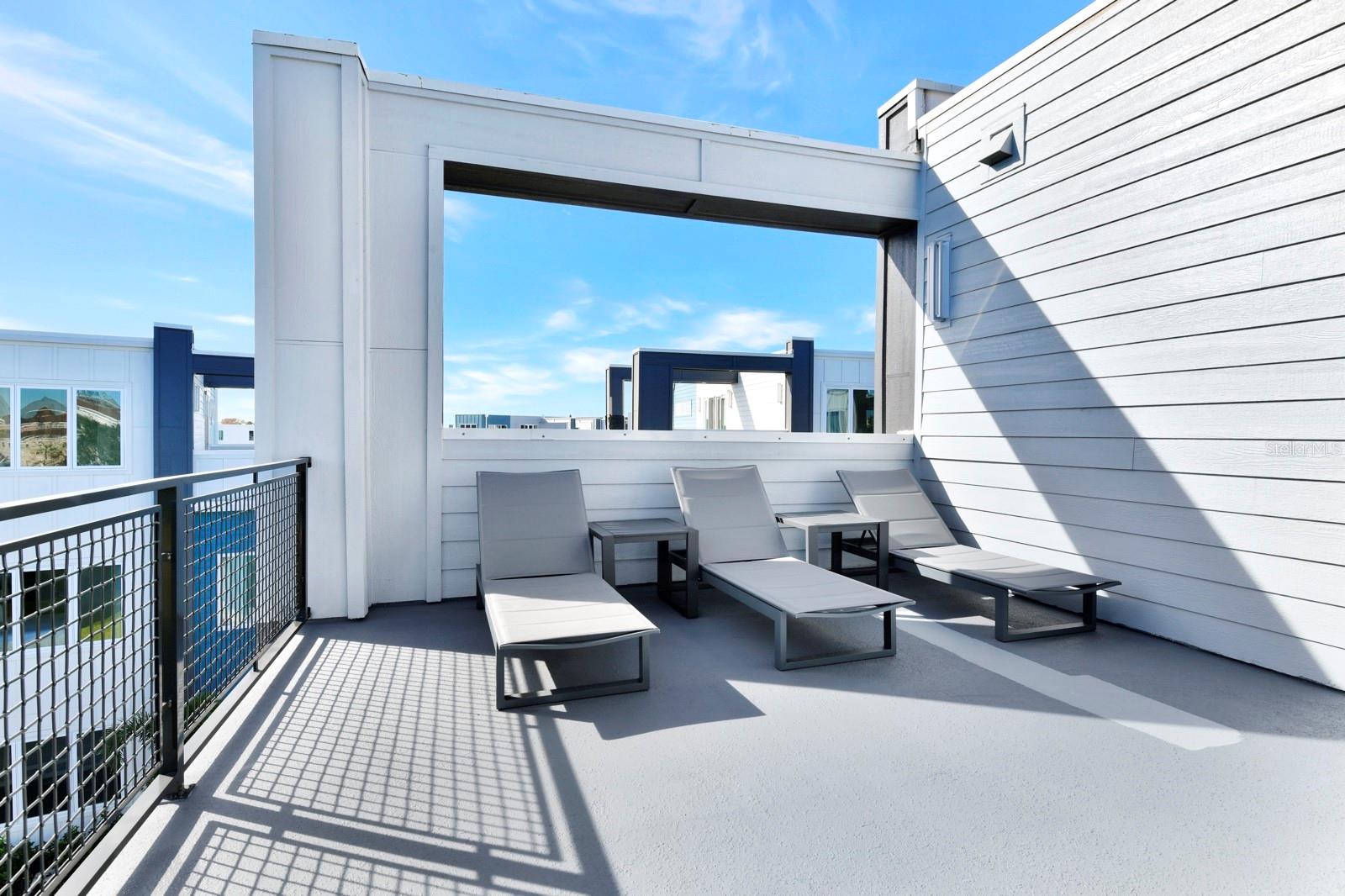SPECTRUM AT REUNION CONDO PH 7A OR 6391/1578 UNIT - Residential Lease