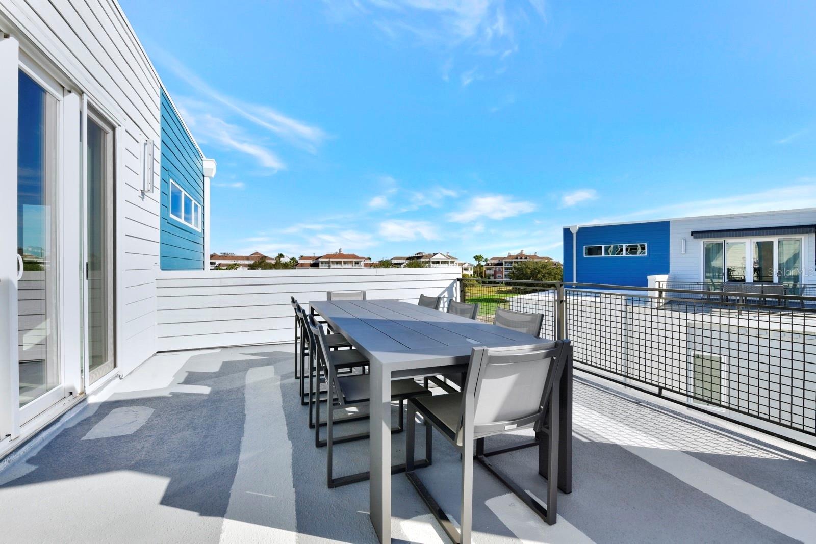 SPECTRUM AT REUNION CONDO PH 7A OR 6391/1578 UNIT - Residential Lease