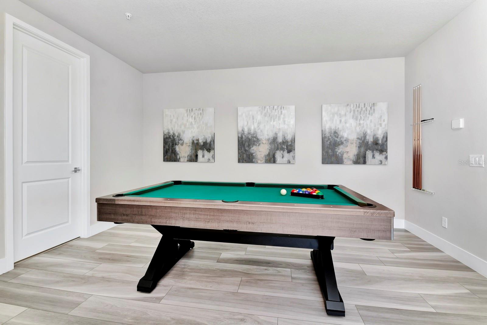 SPECTRUM AT REUNION CONDO PH 7A OR 6391/1578 UNIT - Residential Lease