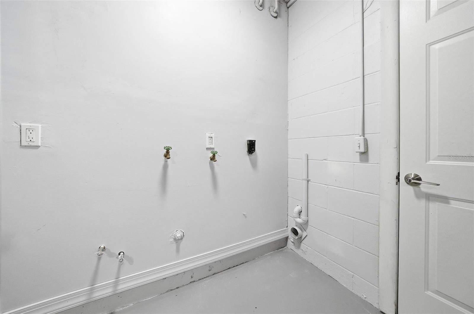 BRANDA VISTA SUB UNIT - Residential