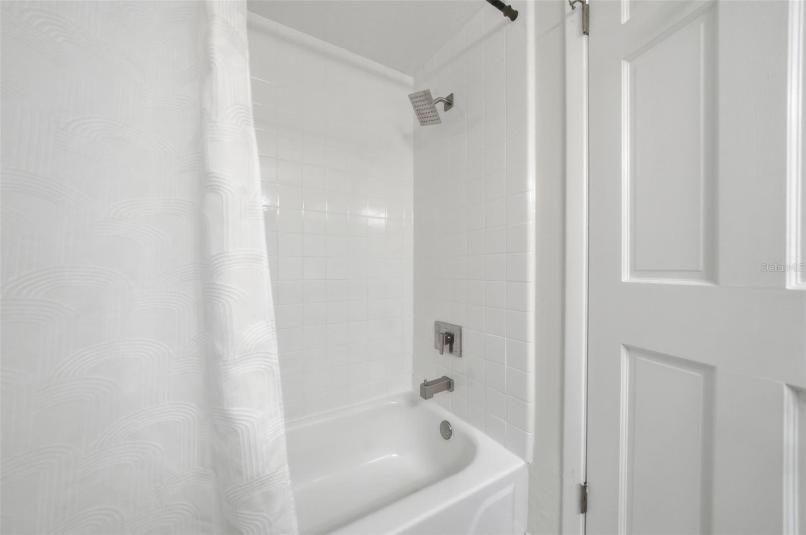 BRANDA VISTA SUB UNIT - Residential