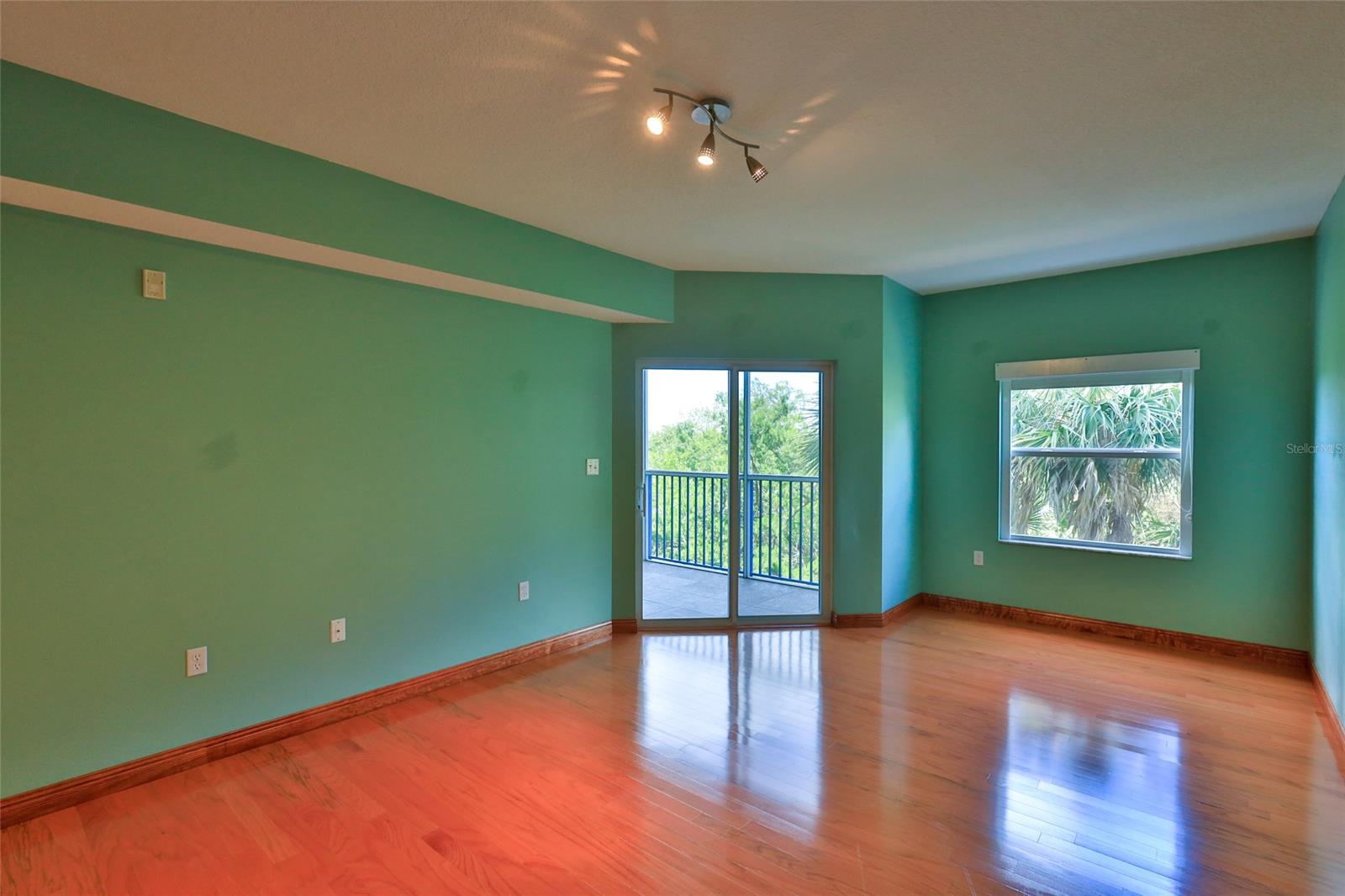 Ocean Walk/New Smyrna Bch - Residential