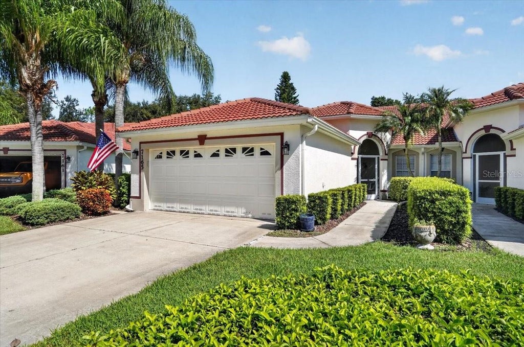 Photo of 7165 Melrose Place, Bradenton, FL 34203 (MLS # A4704177)