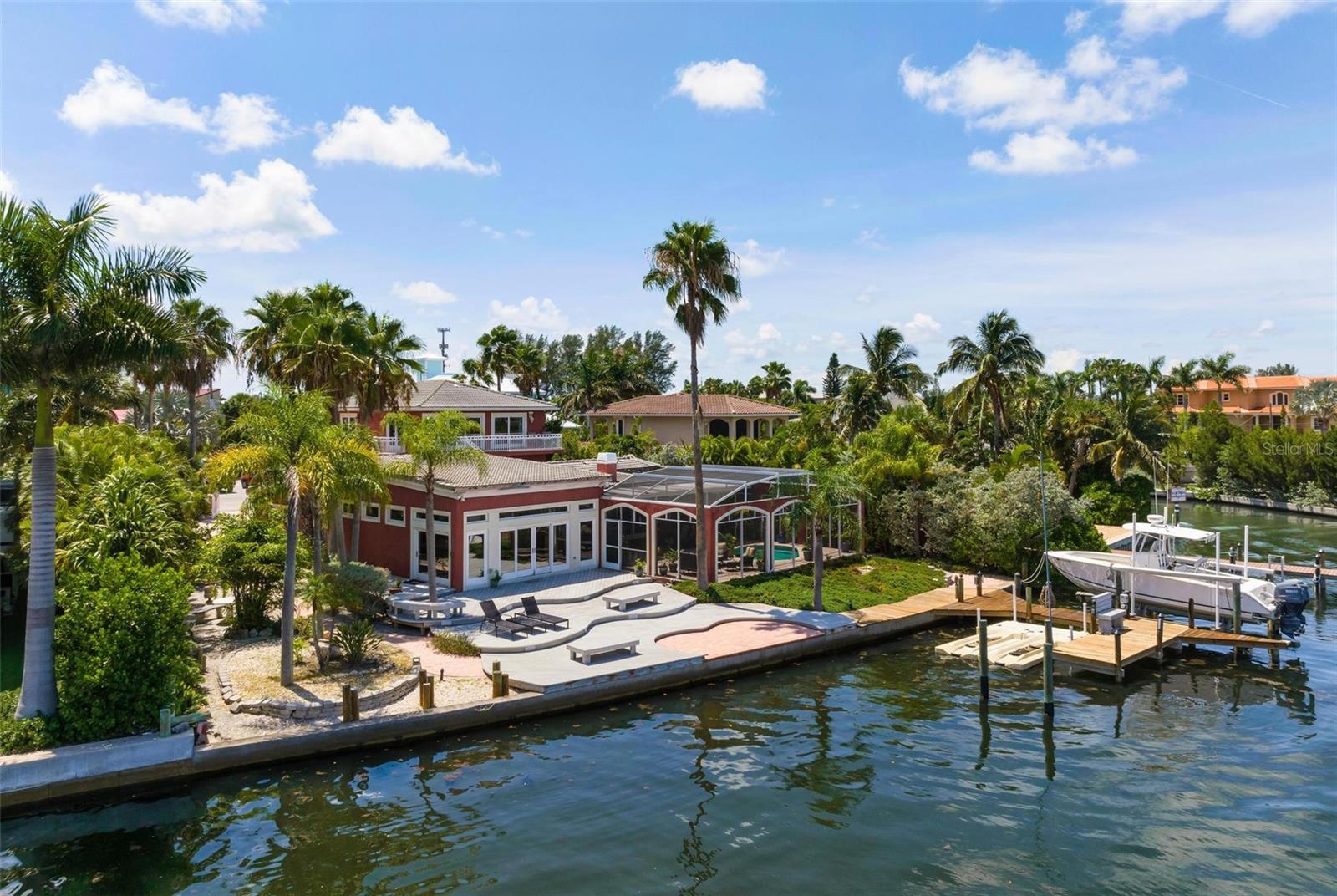 HOLMES BEACH 14TH UNIT - Residential