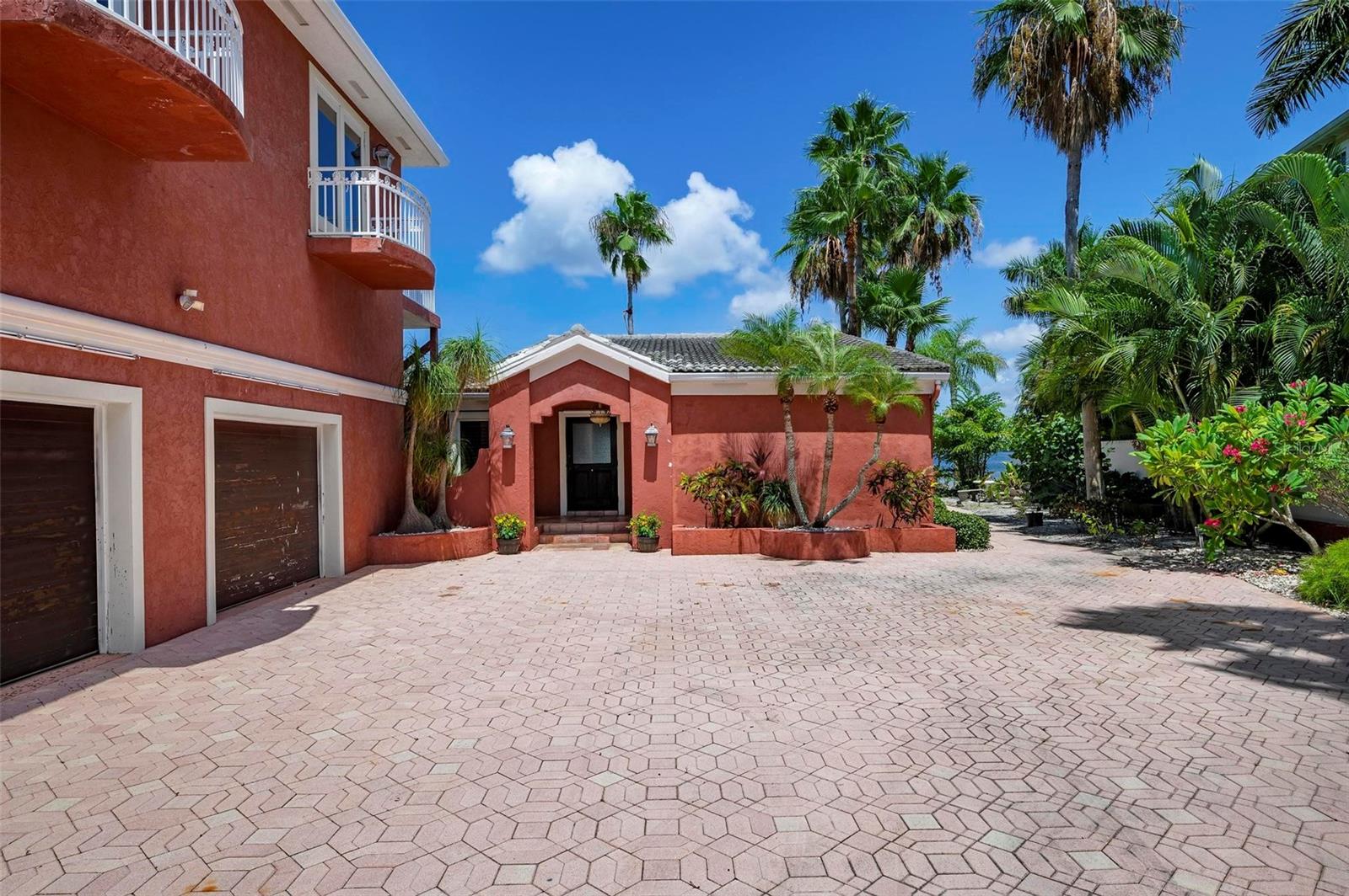 HOLMES BEACH 14TH UNIT - Residential