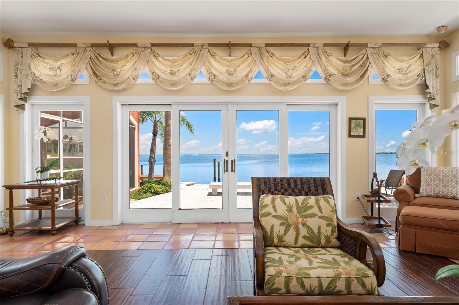 HOLMES BEACH 14TH UNIT - Residential