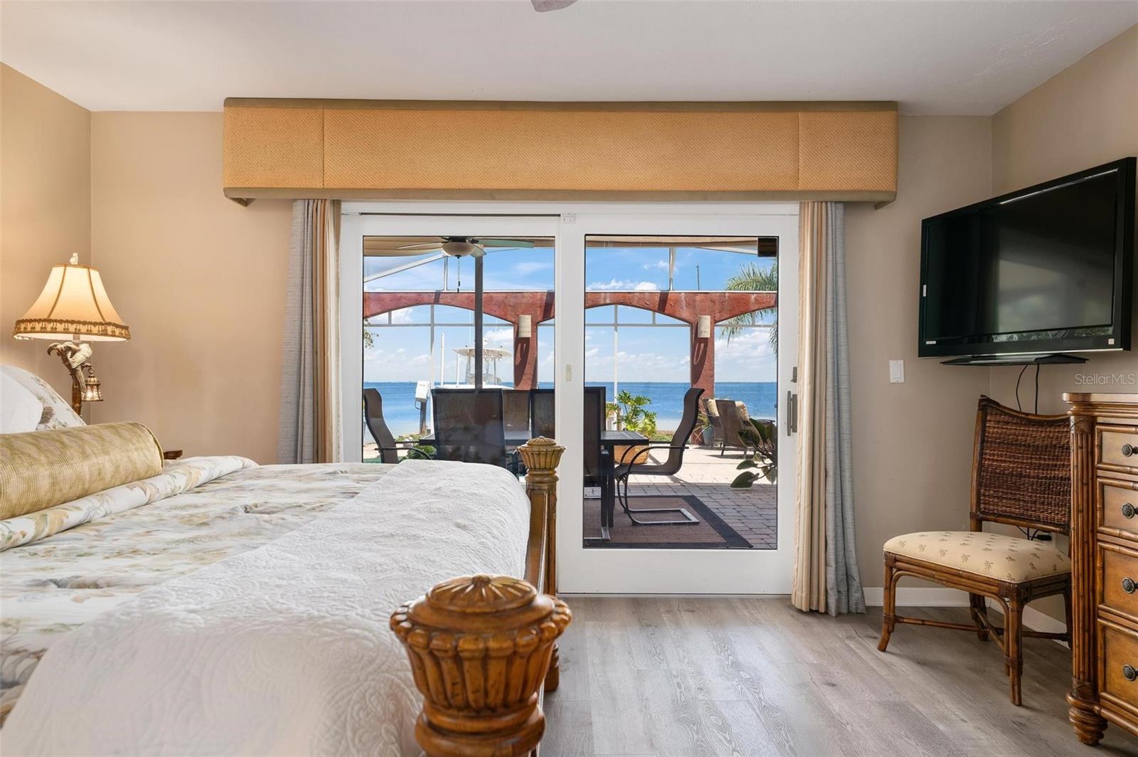 HOLMES BEACH 14TH UNIT - Residential