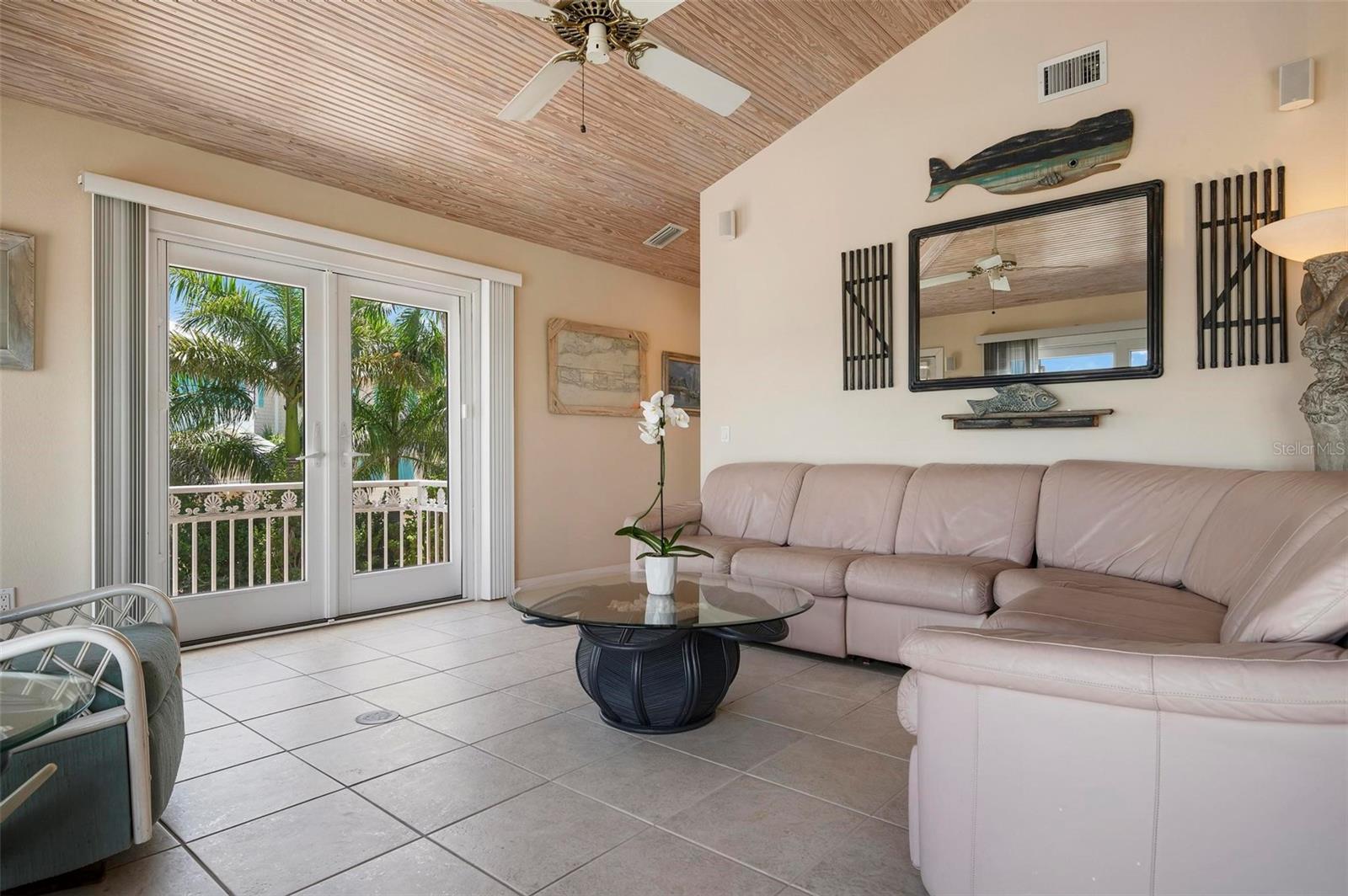 HOLMES BEACH 14TH UNIT - Residential