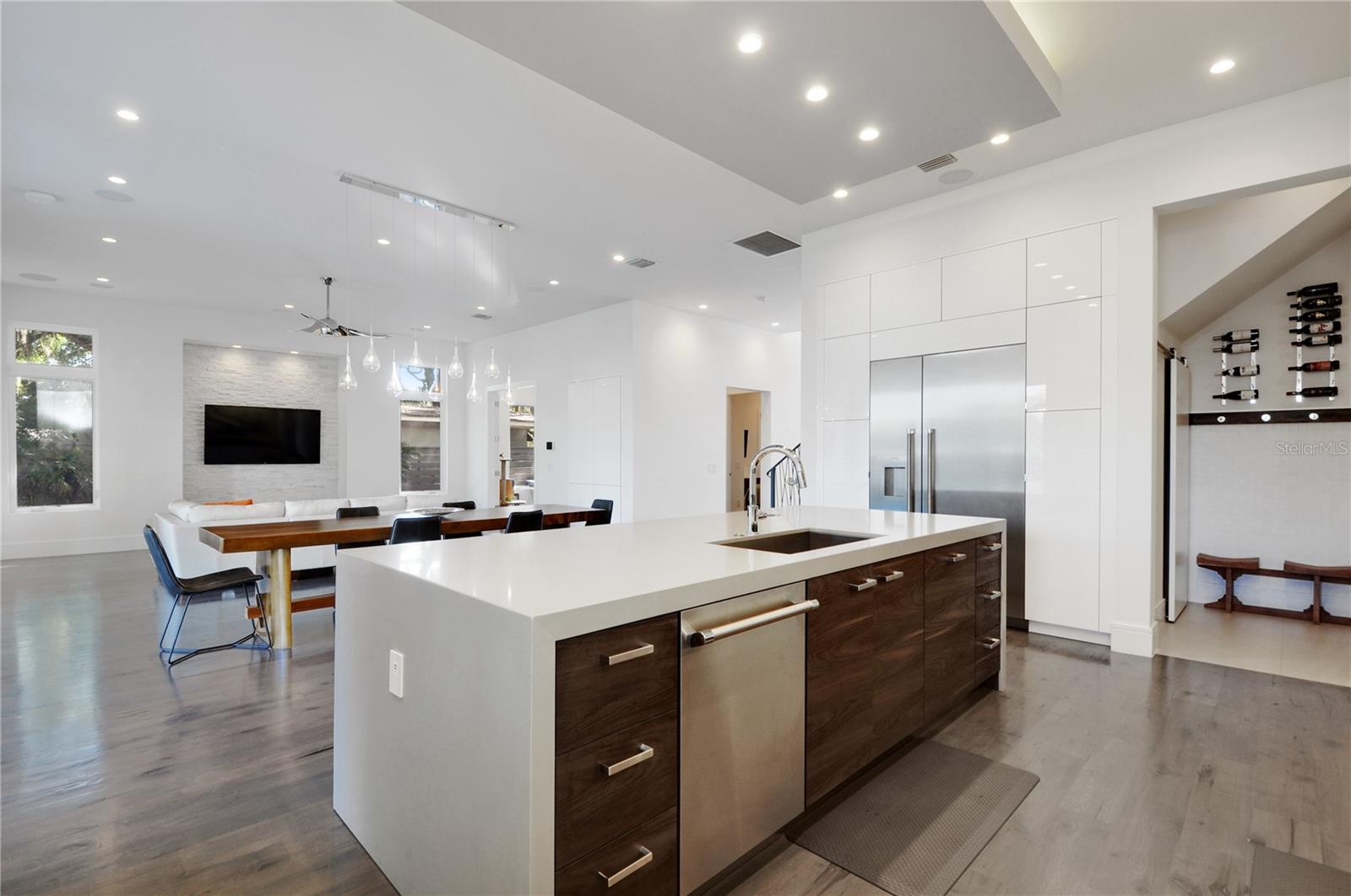 WOODBRIDGE - Residential