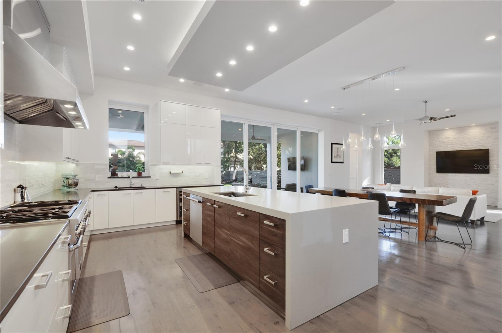 WOODBRIDGE - Residential