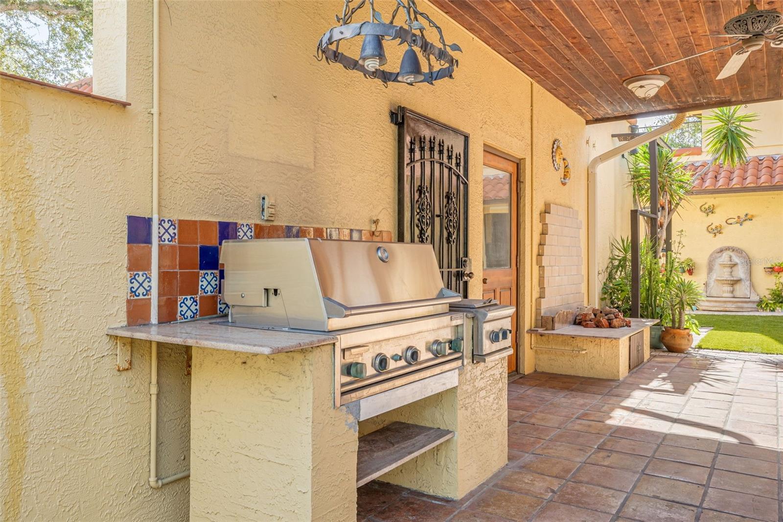 DAVIS ISLANDS PB10 PG52 TO 57 - Residential Lease