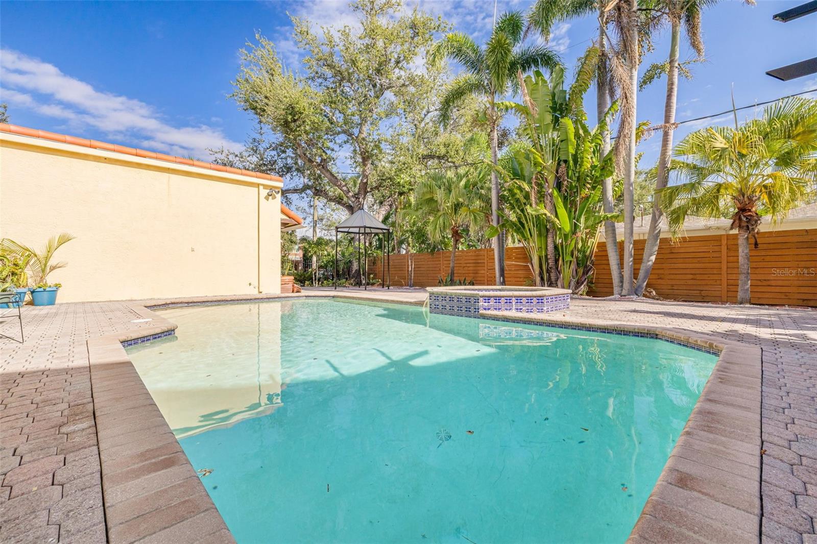 DAVIS ISLANDS PB10 PG52 TO 57 - Residential Lease