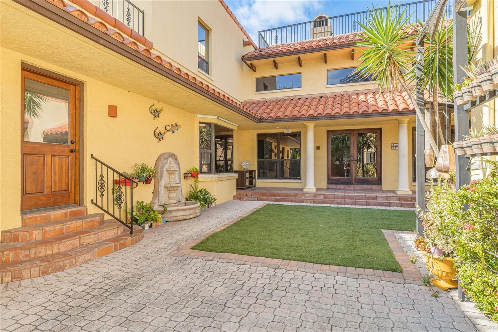 DAVIS ISLANDS PB10 PG52 TO 57 - Residential Lease