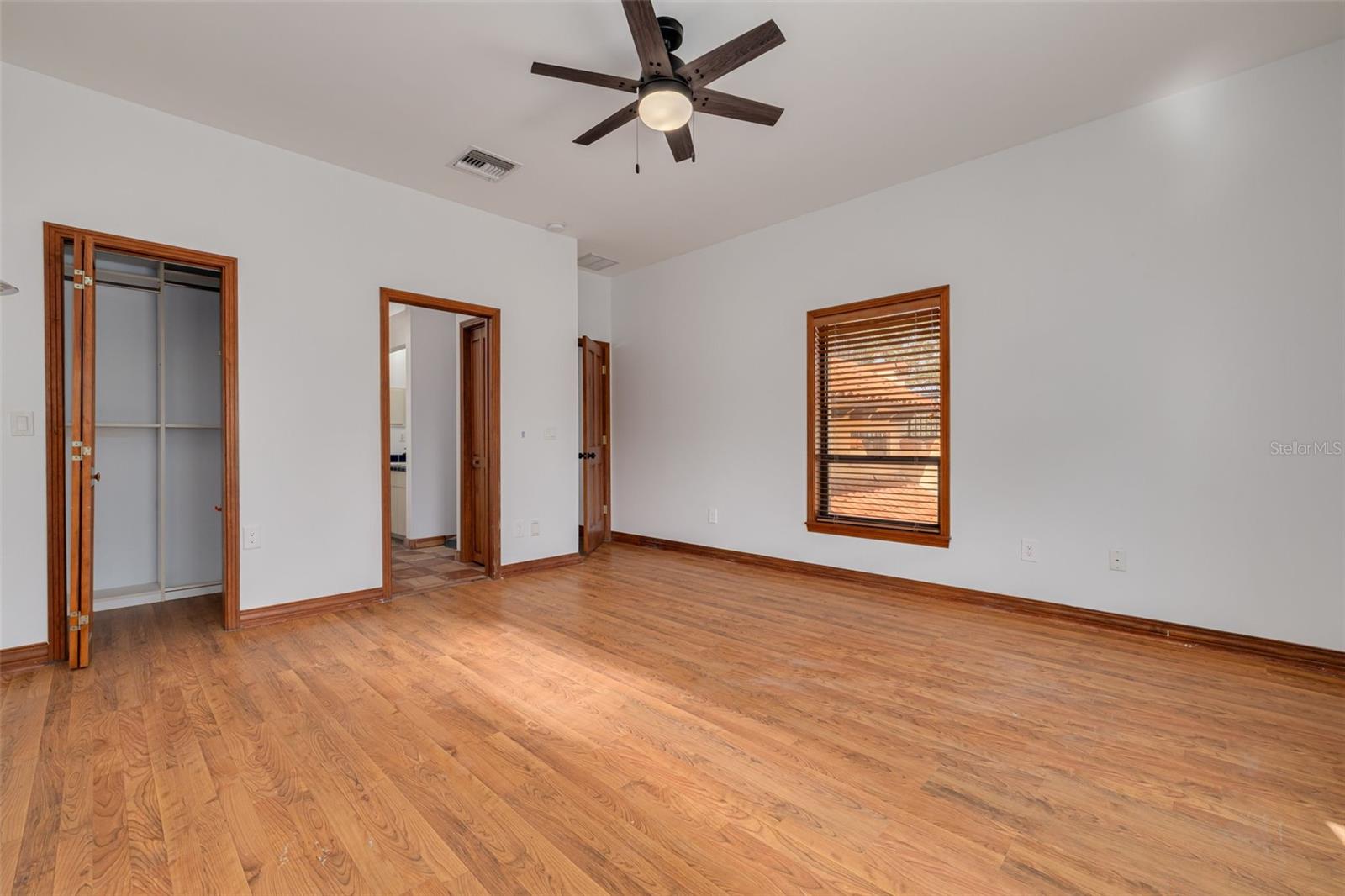 DAVIS ISLANDS PB10 PG52 TO 57 - Residential Lease