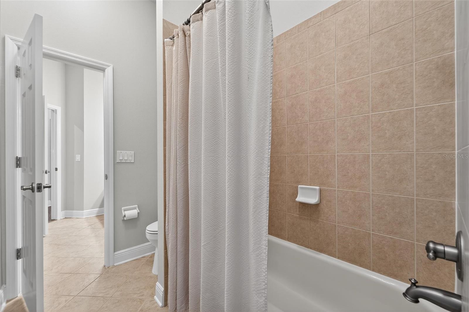 FISHHAWK RANCH PH 2 PRCL - Residential