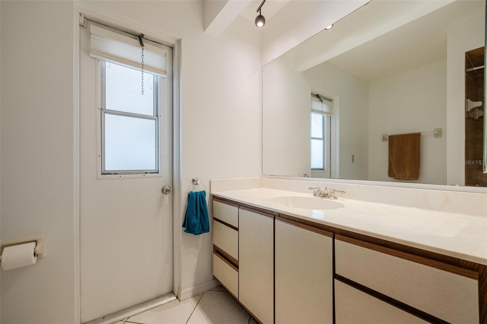 WATERWAY ESTS/FT MYERS - Residential