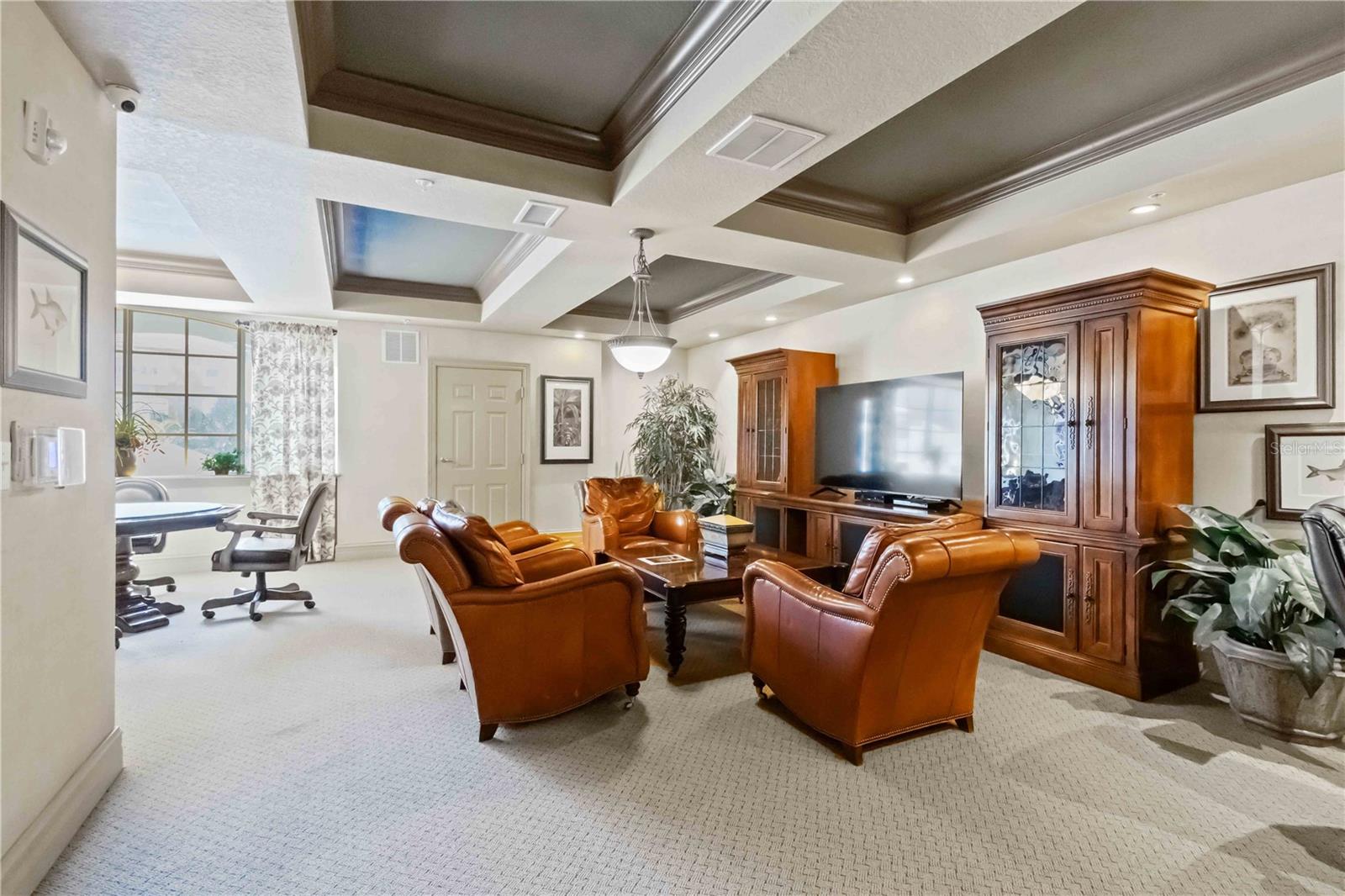 BROADWAY PROMENADE - Residential