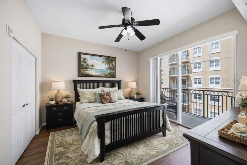 BROADWAY PROMENADE - Residential