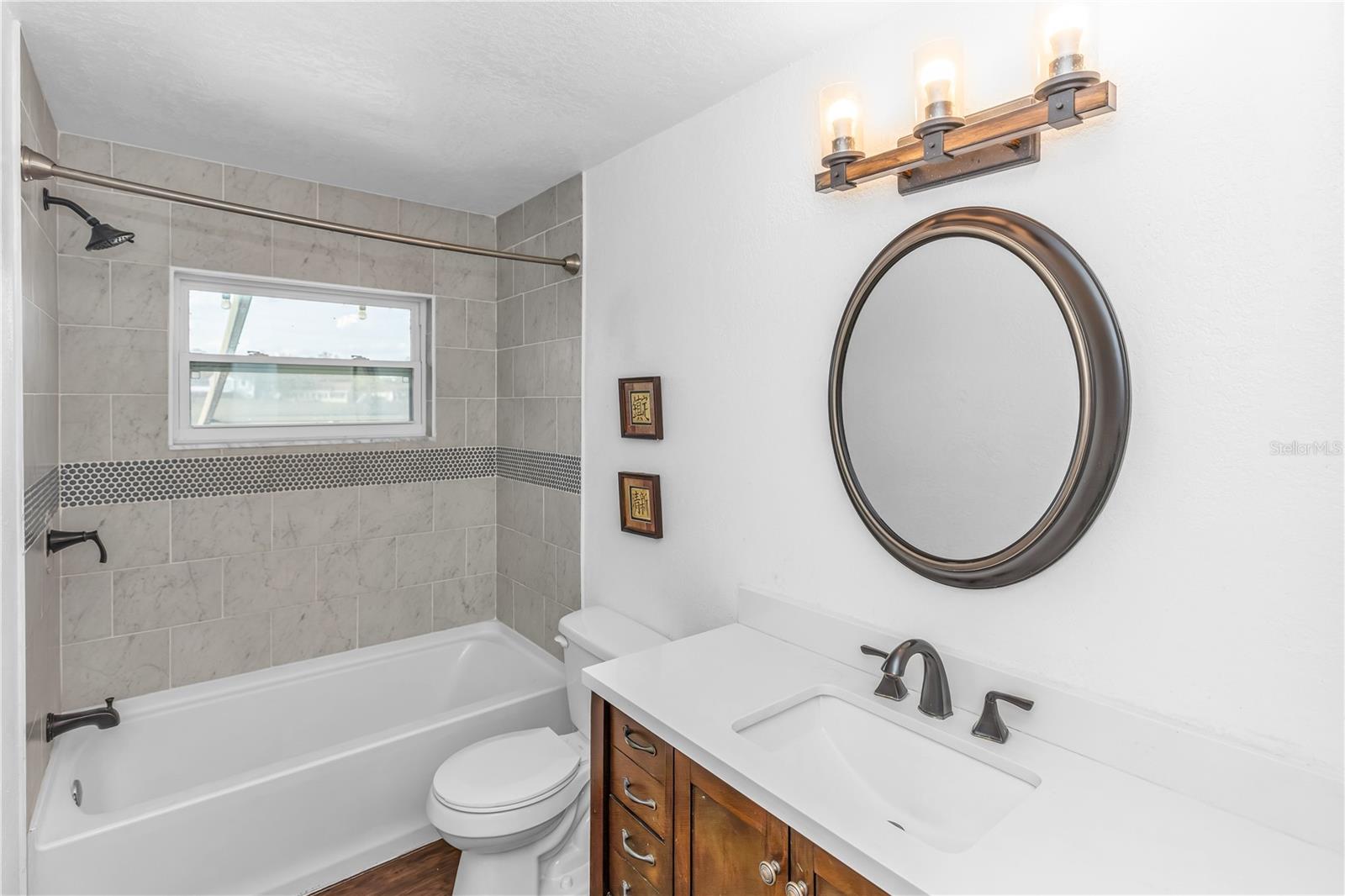 VILLAGE GREEN PH 01 - Residential Lease