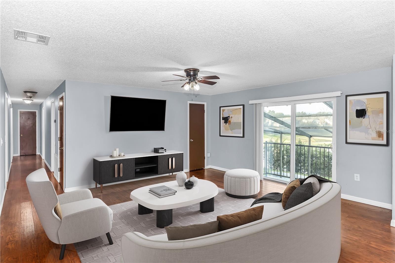 VILLAGE GREEN PH 01 - Residential Lease